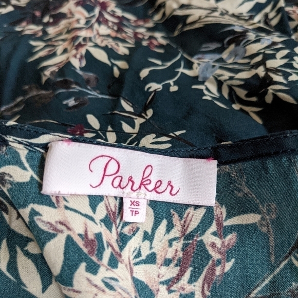 𝅺parker silk blouse v neck floral xs - Picture 11 of 16